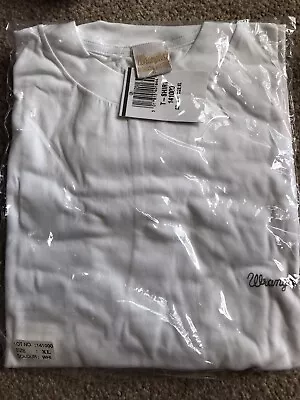 Buy Wrangler Mens XL White T Shirt • 9.50£