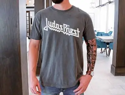 Buy Judas Priest T-Shirt On Vintage Black Comfort Colors 1717 Tee • 24.74£