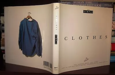Buy Worthington, Christa; Stone, Jeff; Gross, Kim Johnson CLOTHES Chic Simple 1st Ed • 64.87£