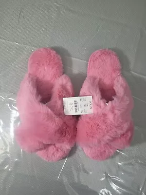 Buy J Crew Women's Fuzzy Criss Cross Slippers Faux Fur  Pink Size 8 Pink NWT  • 28.34£