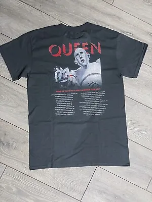 Buy Queen Vintage Band Tour T-Shirt | Medium | News Of The World USA 1977 | Black • 45.95£
