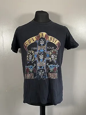 Buy 2018 Guns And Roses Black “Tour 1988” Tshirt Size Medium  • 14.99£