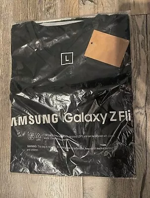 Buy Samsung Galaxy ZFlip Cotton Tshirt With Badge / Label Size L • 14.99£