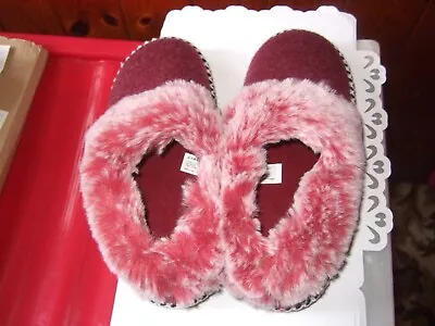 Buy Ladies Fur Lined Slippers In Pink With Good Sturdy Sole • 3.50£