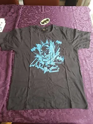 Buy Batman Black T-shirt - UK  Seller • 8.89£