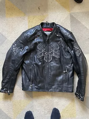 Buy Black Leather Bikers Jacket With Reflective Skulls On The Front & Back￼mens Used • 50£