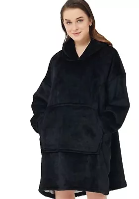 Buy  Oversized Hoodie Blanket Black • 25£