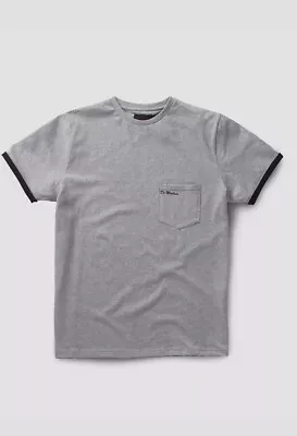 Buy Dr Martens Men AirWair Grey Pocket T-Shirt Size Small • 16.99£