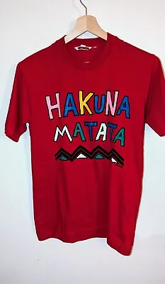 Buy The Lion King Hakuna Matata Slogan T Shirt Red Size Small Kenya VGC Tinga Tinga • 4.99£