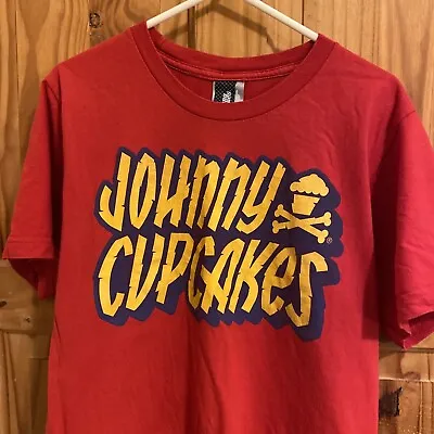 Buy Johnny Cupcakes T Shirt • 9.50£