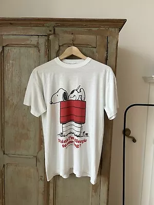 Buy Vintage White Snoopy Peanuts T-Shirt • 22£