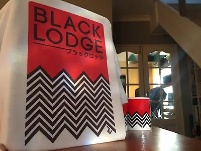 Buy Twin Peaks Japanese Black Lodge T-Shirt - David Lynch Inspired By Minimalism • 16.49£