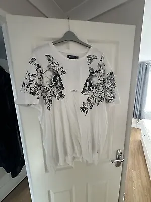 Buy Burton T-shirt Skull And Roses Design Xxl  • 13.50£