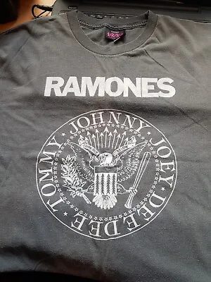 Buy XL Ramones Faded Black Tshirt • 4.99£