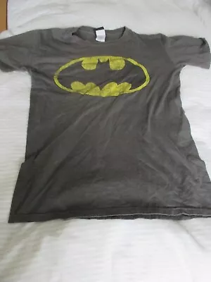 Buy Vintage Batman T-Shirt - Distressed Finish- Size Small • 14£