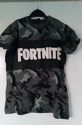 Buy Boys Fortnite T Shirt M • 1.75£