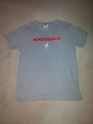 Buy Wonder Woman MUM T-shirt, Size S (8-10) • 2.99£