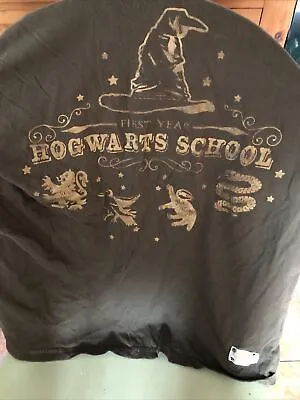 Buy Hogwarts School T Shirt And Book • 2£