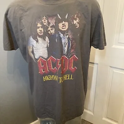 Buy Vintage Mens AC / DC T Shirt Pre Owned • 5.50£
