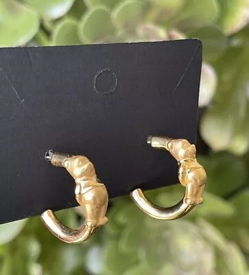 Buy Vtg Disney Brand Winnie The Pooh Earrings Gold Tone Half Hoop Pierced  • 23.58£