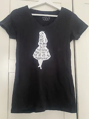 Buy Alice In Wonderland T Shirt Women • 5£