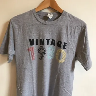 Buy 1980 T-shirt - GILDAN - Size M • 5£