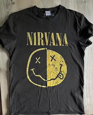 Buy Nirvana T-Shirt Size Small • 0.99£