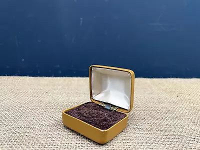 Buy Lovely Vintage Hard Shell Mustard Yellow Leather Jewellery Ring Box • 12£