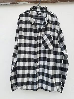 Buy Boohoo Man Black White Chequered Shirt 2XL  Extra Extra Large Cotton Blend  • 2£