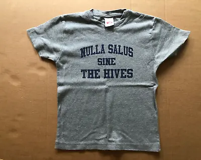 Buy The Hives - Nulla Salus Sine Grey Haynes T Shirt Size Small • 15£