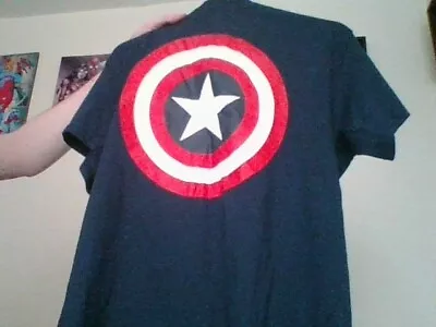 Buy Captain America T Shirt Medium • 8£