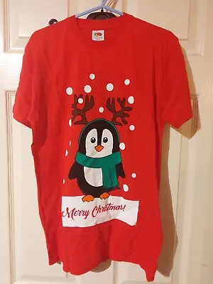 Buy Penguin Christmas T-shirt Size S • 3.99£