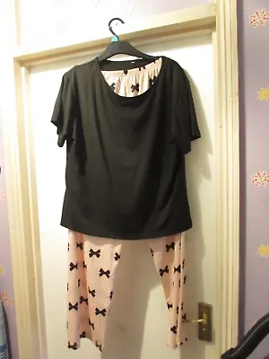 Buy Ladies 2 Piece Pyjama Set Black Top/peach Bottoms With Black Bows Size Large • 8£