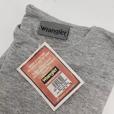 Buy Wrangler T Shirt Medium • 12£