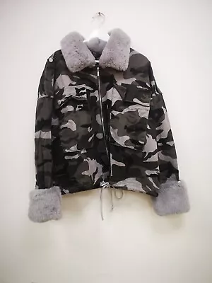 Buy Boohoo Camo Fur Collar & Cuff Denim Jacket • 8.40£