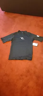 Buy NEW(With Labels)Rip Curl UV Black Tee Shirt Size Large • 10£
