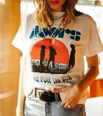 Buy The Doors Waiting For The Sun Shirt-the Doors Shirt, Trenddy  • 35.85£