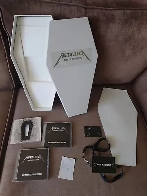Buy Metallica - Death Magnetic : Coffin Box Set Missing T-shirt And Flag  • 50£