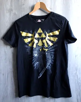 Buy The Legend Of Zelda T-Shirt Gold Link Logo Size Medium Black Nintendo 2016 • 12.99£