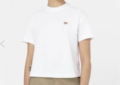 Buy Dickies Oakport Short Sleeve T-Shirt In White (UK Medium) • 20£