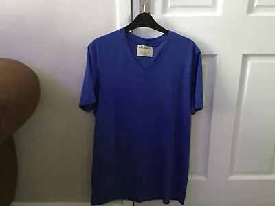 Buy Mens Burton T Shirt • 2.99£