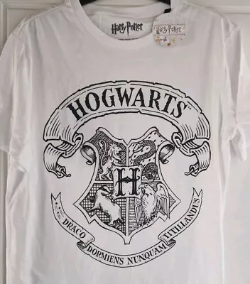 Buy Official Harry Potter Hogwarts Crest TShirt White Size S Tee • 7.99£