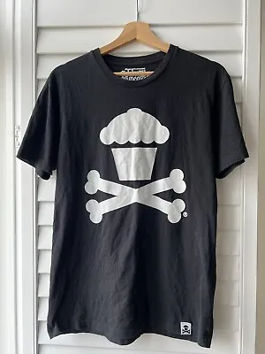 Buy Johnny Cupcakes Black Logo Tshirt Size Medium Unisex Crossbones • 22£