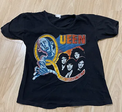 Buy Men’s Vintage Queen North American Tour 1977 Short Sleeve T-Shirt Black Worn • 141.74£