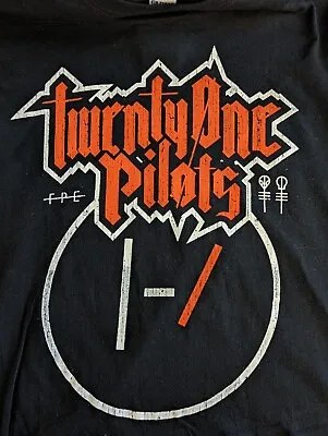 Buy Twenty One Pilots Clique T-Shirt / Large / Black / Preowned / Free Shipping  • 18£