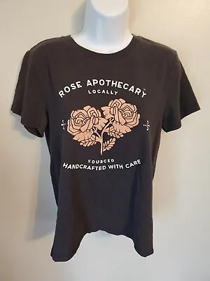 Buy Schitts Creek Women’s Rose Apothecary T-Shirt. Medium. Dark Gray. • 9.47£
