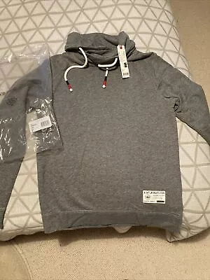 Buy Esprit Men’s Hoodie Brand New In Wrapper With Tickets. Size M Grey • 23.50£