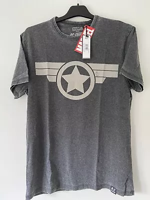 Buy Marvel Captain America Icon T-Shirt • 10£