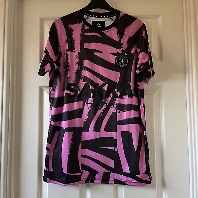 Buy Men’s Black Pink Sinners Attire Sakka Football Tshirt Size Medium BNWT • 15£