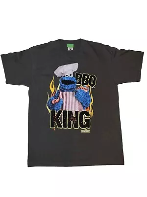 Buy Sesame Street BBQ King Large Mens T-shirt • 13.94£